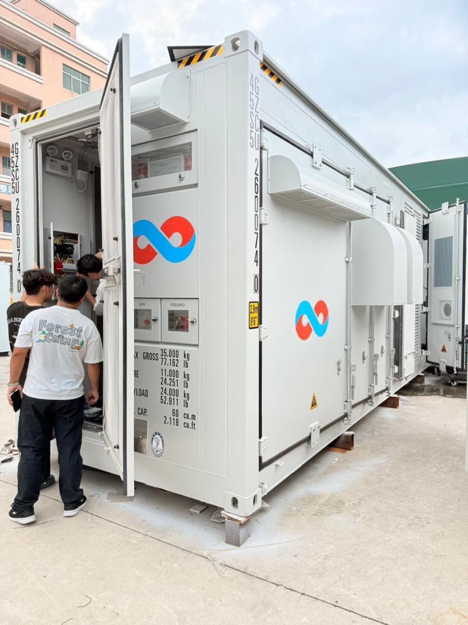 Containerised battery energy storage system with the Infinity Power Group mark